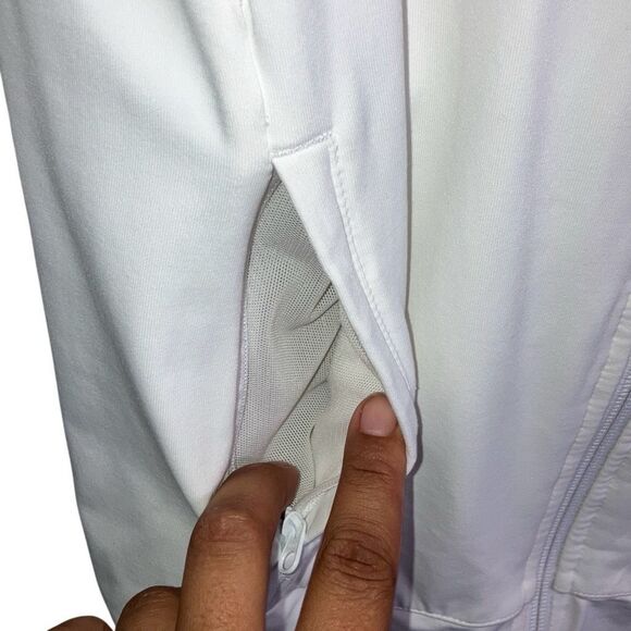 511. Lululemon reversible paisley print jacket size 4 - Picture 9 of 14